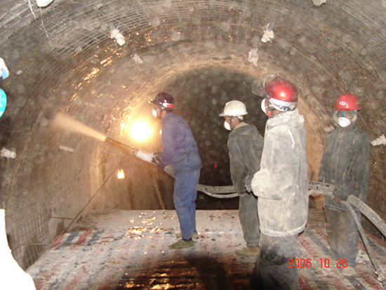 2006年非行菲拉娜措至马拉卡拉铁路隧道维修项目